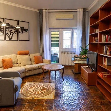Apartment Il Di Gianna, Family Near Metro B Jonio Rom